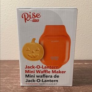 Rise By Dash Halloween Jack-O-Lantern Mini Waffle Maker